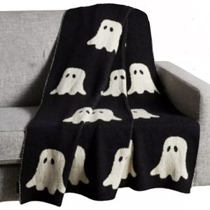 🆕 Ghosts Throw 👻 Spooky Night
